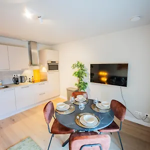 2e 3e Pijnackerstraat Apartment